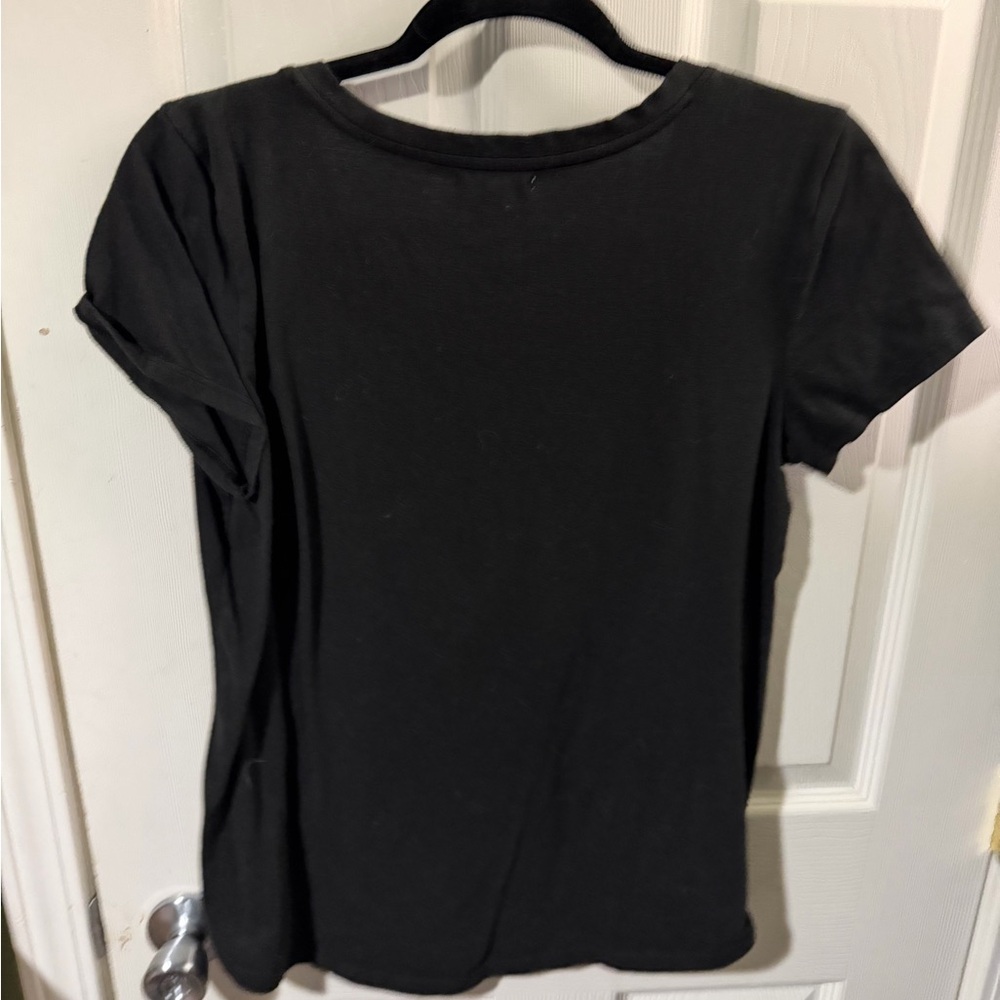 ❣️❄️Maurices AC/DC Tee - Picture 4 of 4